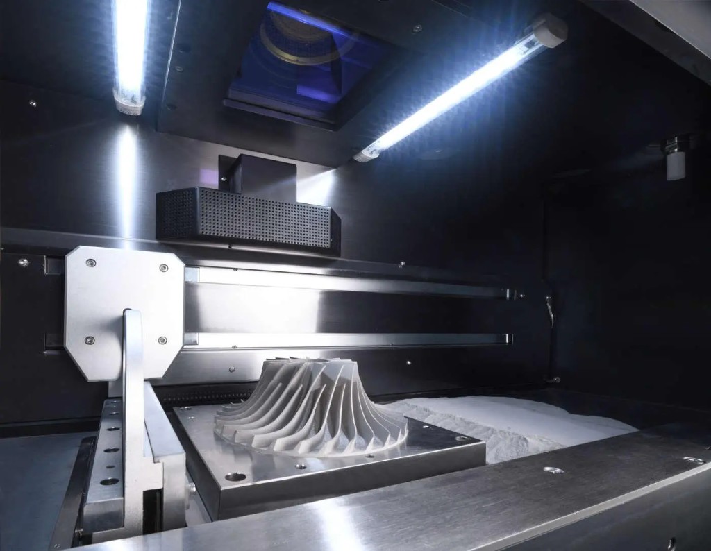 Online 3D printing and CNC machining services