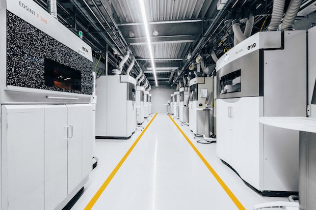 We Compared 3D Printing Farms and Professional 3D Printing Solution