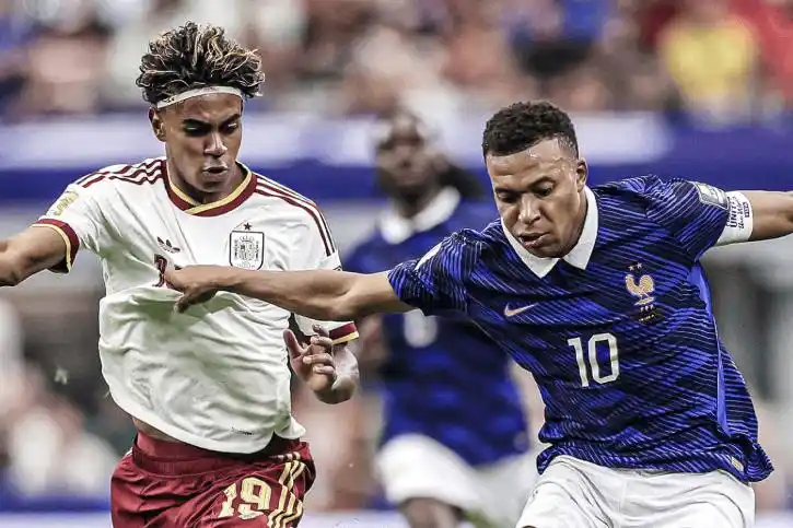 The End of an Era and the Dawn of a New Rivalry: World Cup Semifinal Analysis & Bringing Football to Life