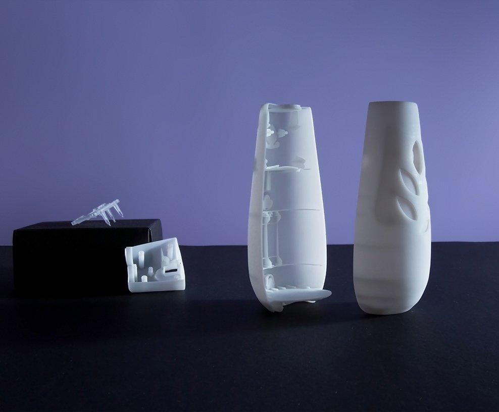 Standard resin cosmetic prototype for smooth presentation models